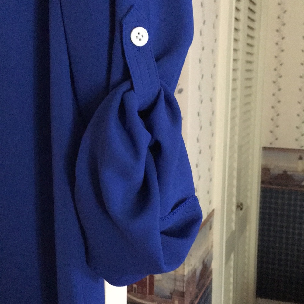 Ann Taylor Loft blouse - Picture 2 of 3